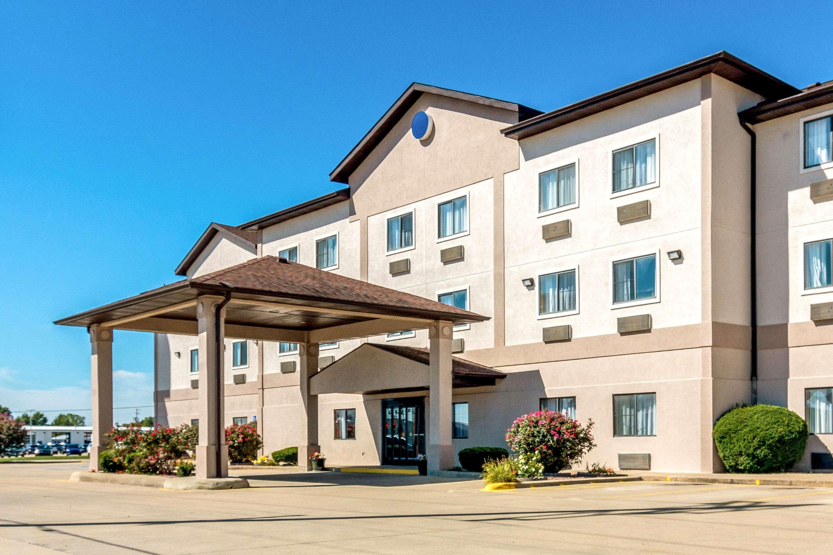 Quality Inn & Suites Salem Near I-57 Exterior foto